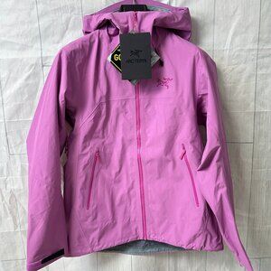Arc'teryx hooded hardshell jacket, size L.